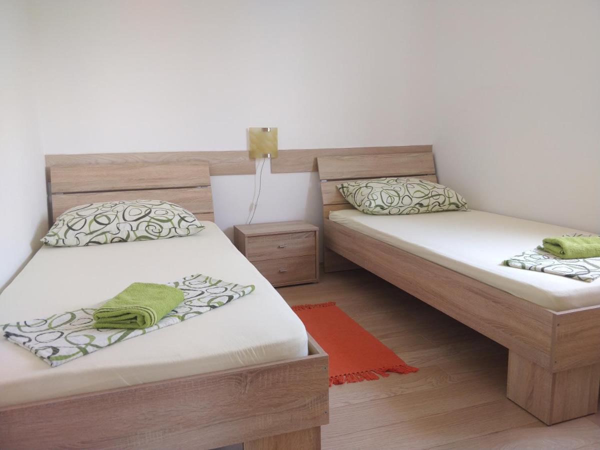 Apartments Booky نوفاليا المظهر الخارجي الصورة