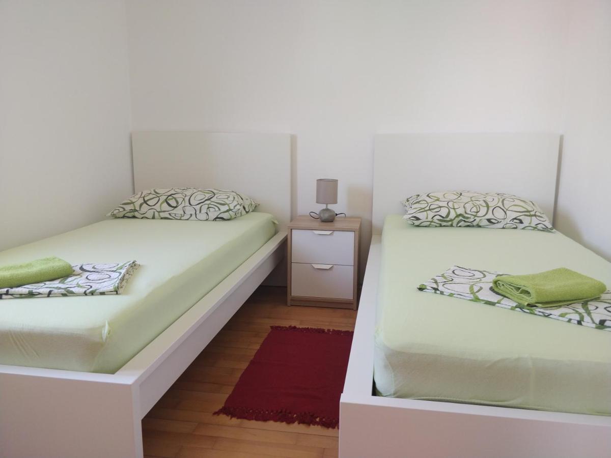 Apartments Booky نوفاليا المظهر الخارجي الصورة