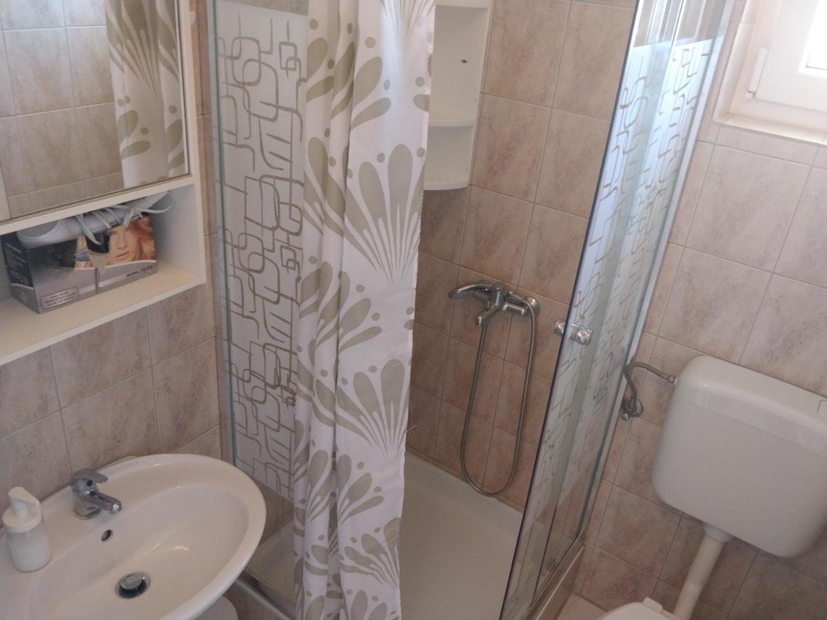 Apartments Booky نوفاليا المظهر الخارجي الصورة