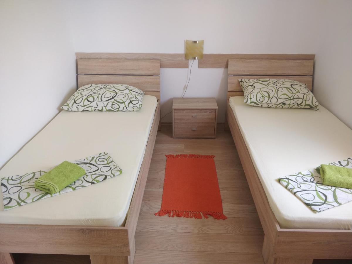 Apartments Booky نوفاليا المظهر الخارجي الصورة