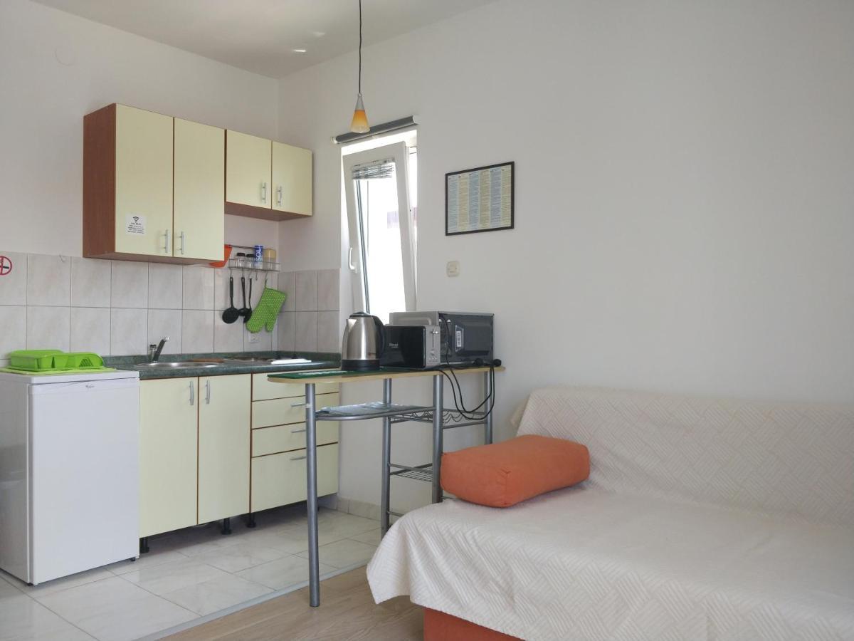 Apartments Booky نوفاليا المظهر الخارجي الصورة