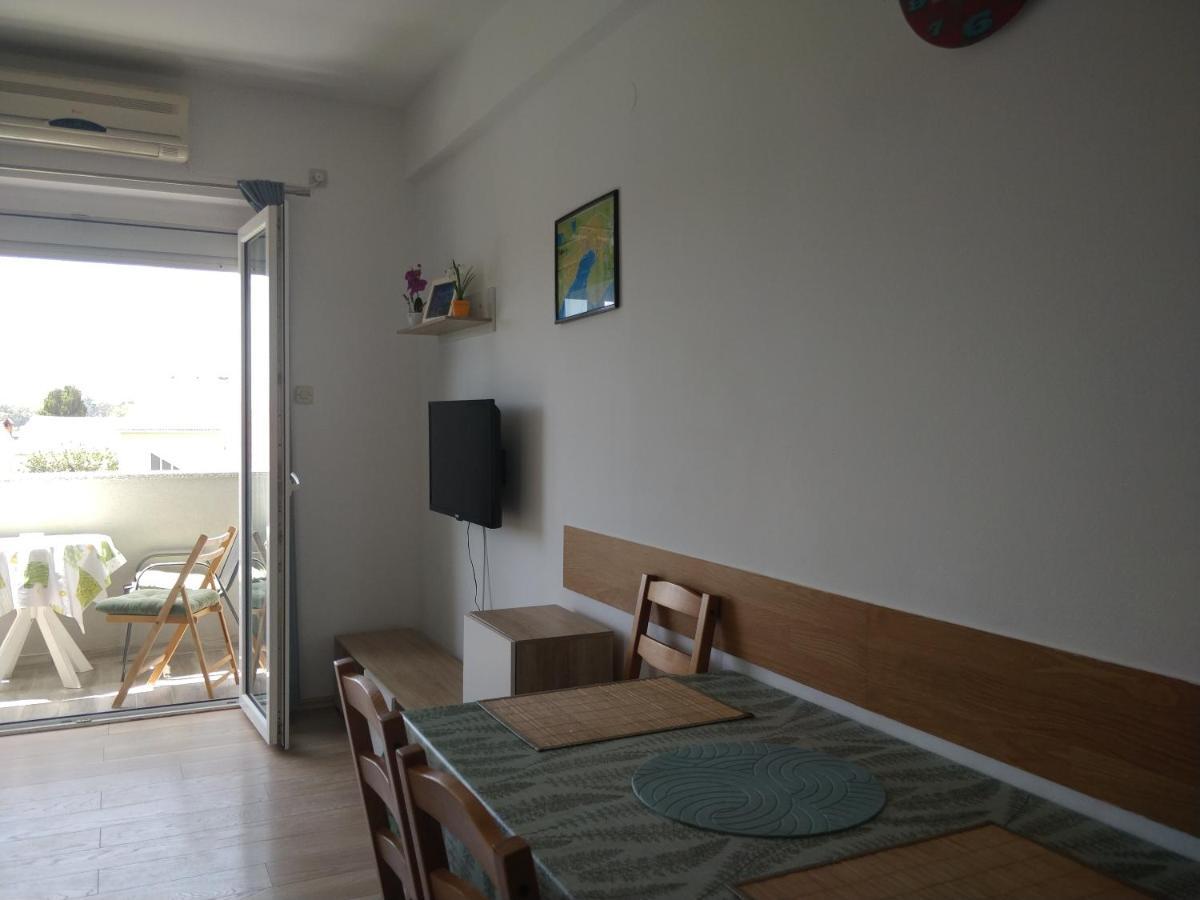Apartments Booky نوفاليا المظهر الخارجي الصورة