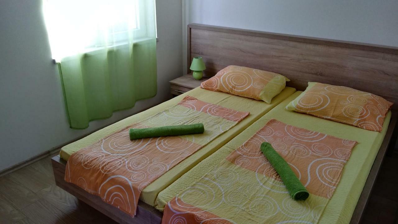 Apartments Booky نوفاليا المظهر الخارجي الصورة