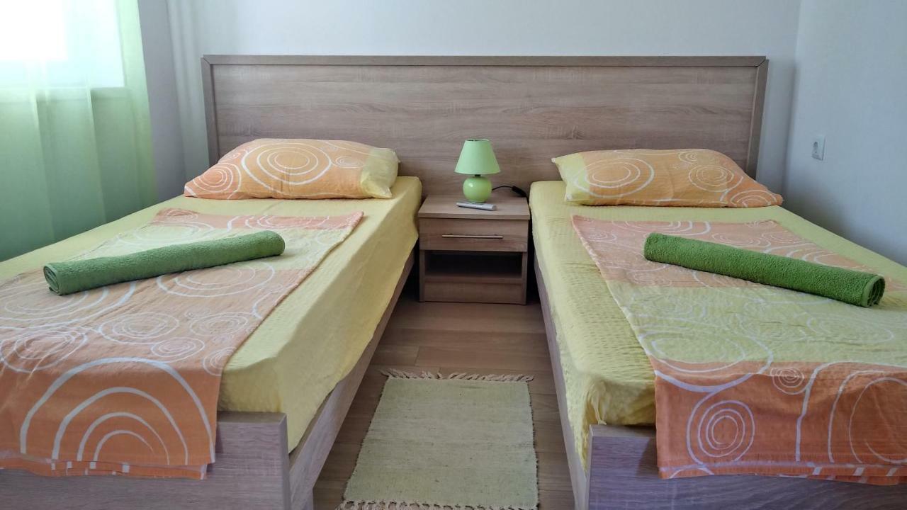 Apartments Booky نوفاليا المظهر الخارجي الصورة