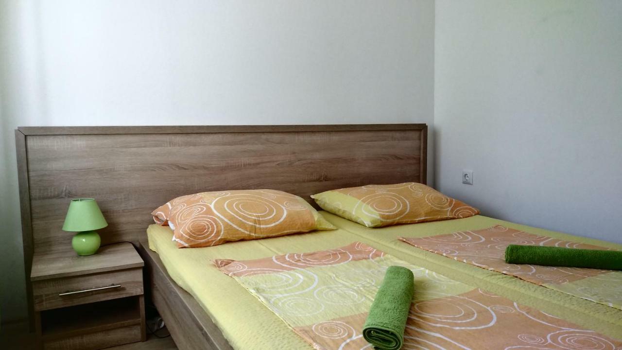 Apartments Booky نوفاليا المظهر الخارجي الصورة