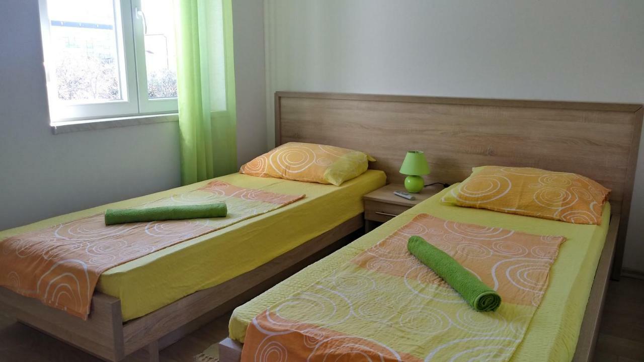 Apartments Booky نوفاليا المظهر الخارجي الصورة