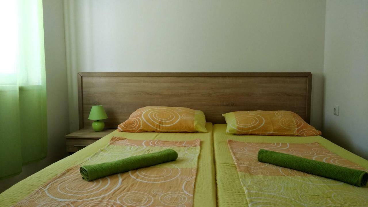 Apartments Booky نوفاليا المظهر الخارجي الصورة